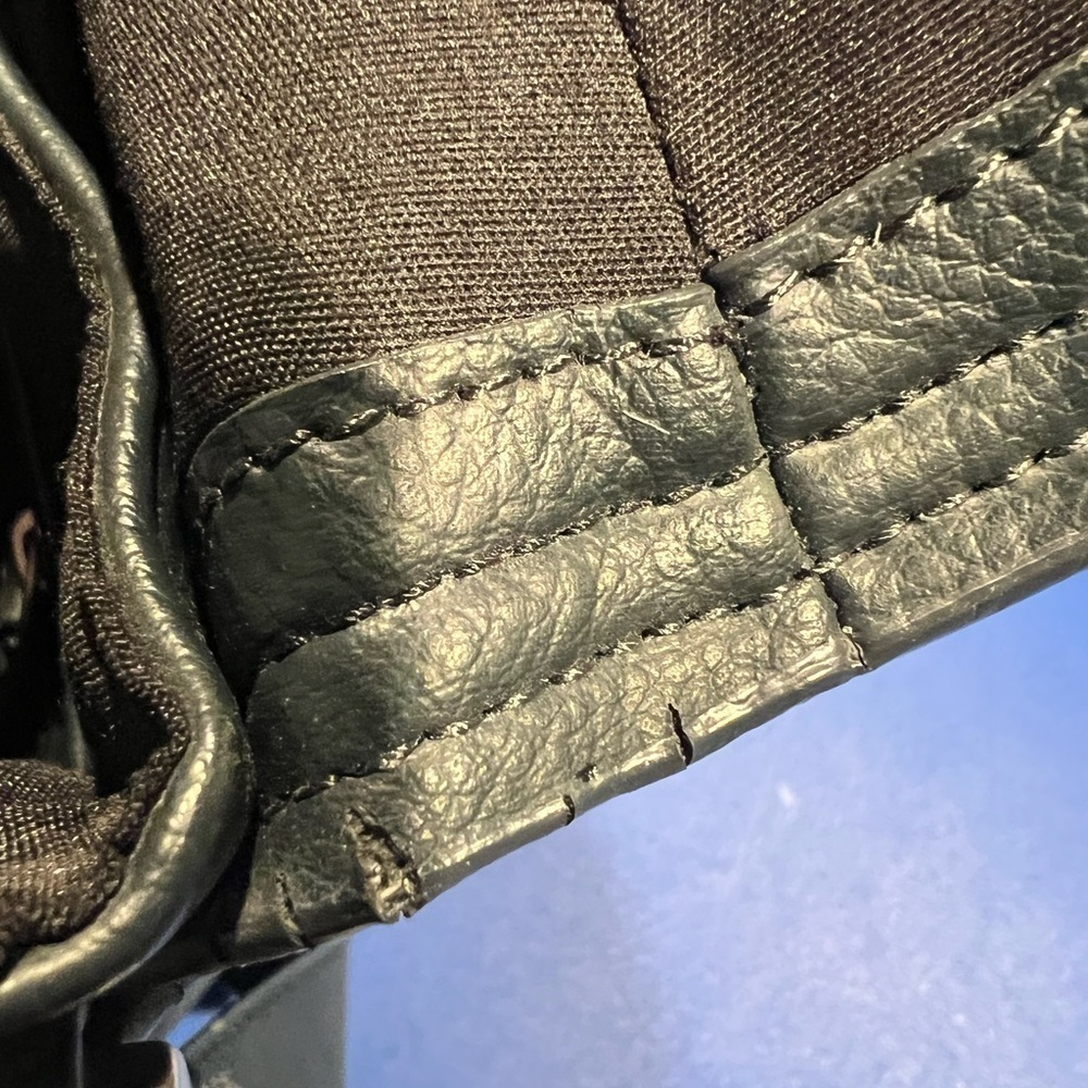 Rolf Genuine Leather Black Leather/PVC Shoulder Bag Great Preowned Condition - Picture 13 of 14